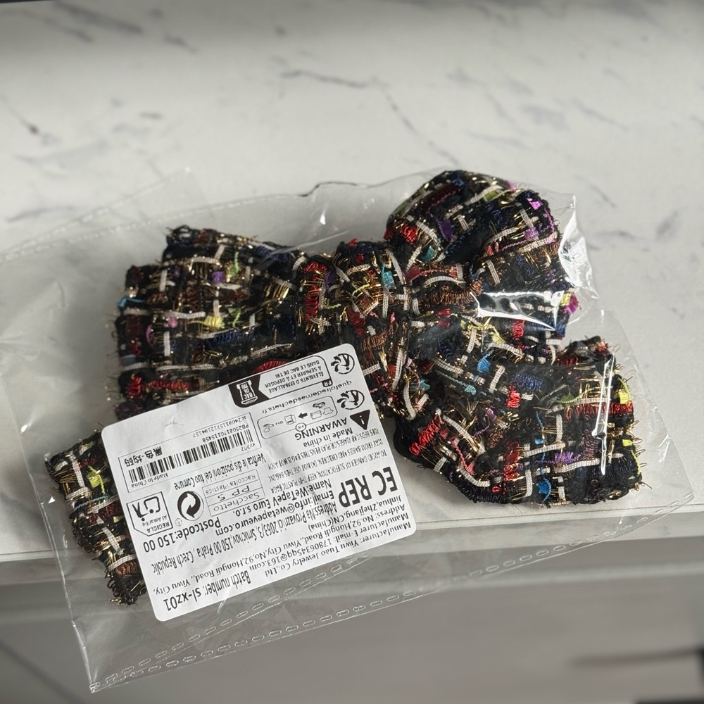 Multicolor Tweed Bow Tie Brooch - Picture 7 of 12